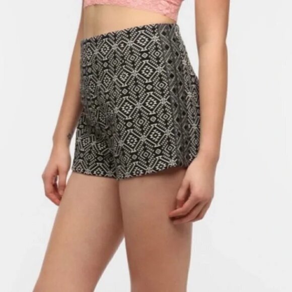 Aztec Print Shorts Ribbon Side by Urban Outfitters Ecote - Picture 1 of 6